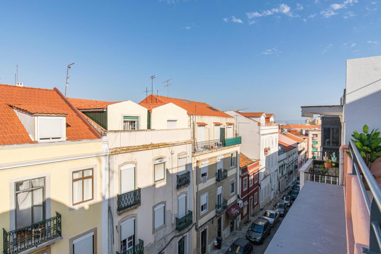 Lovelystay - Sunny 1Bdr Apartment W/Terrace Lisboa المظهر الخارجي الصورة