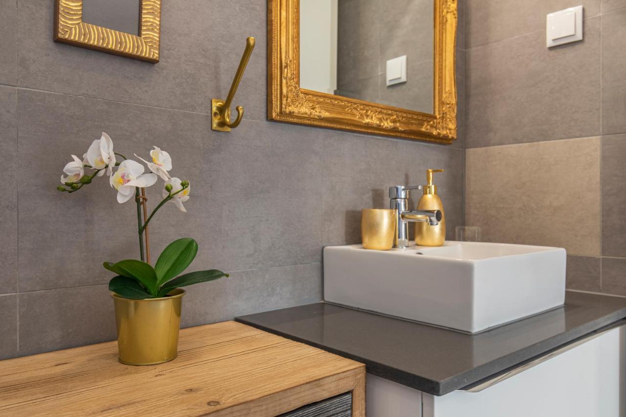 Lovelystay - Sunny 1Bdr Apartment W/Terrace Lisboa المظهر الخارجي الصورة