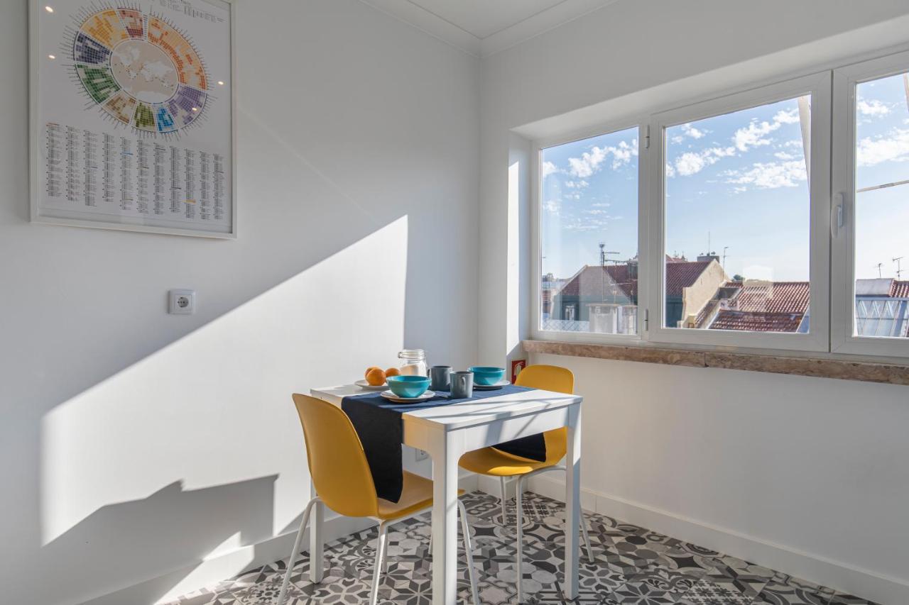 Lovelystay - Sunny 1Bdr Apartment W/Terrace Lisboa المظهر الخارجي الصورة